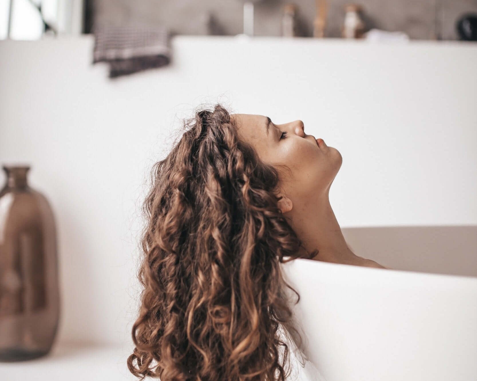 9 Self-Soothing Micro-Practices for Anxiety We know that many of you have made the switch from coffee to cacao to help with anxiety, and it’s not surprising given the effects caffeine can have on the nervous system. In Australia alone, 32.0% of females an