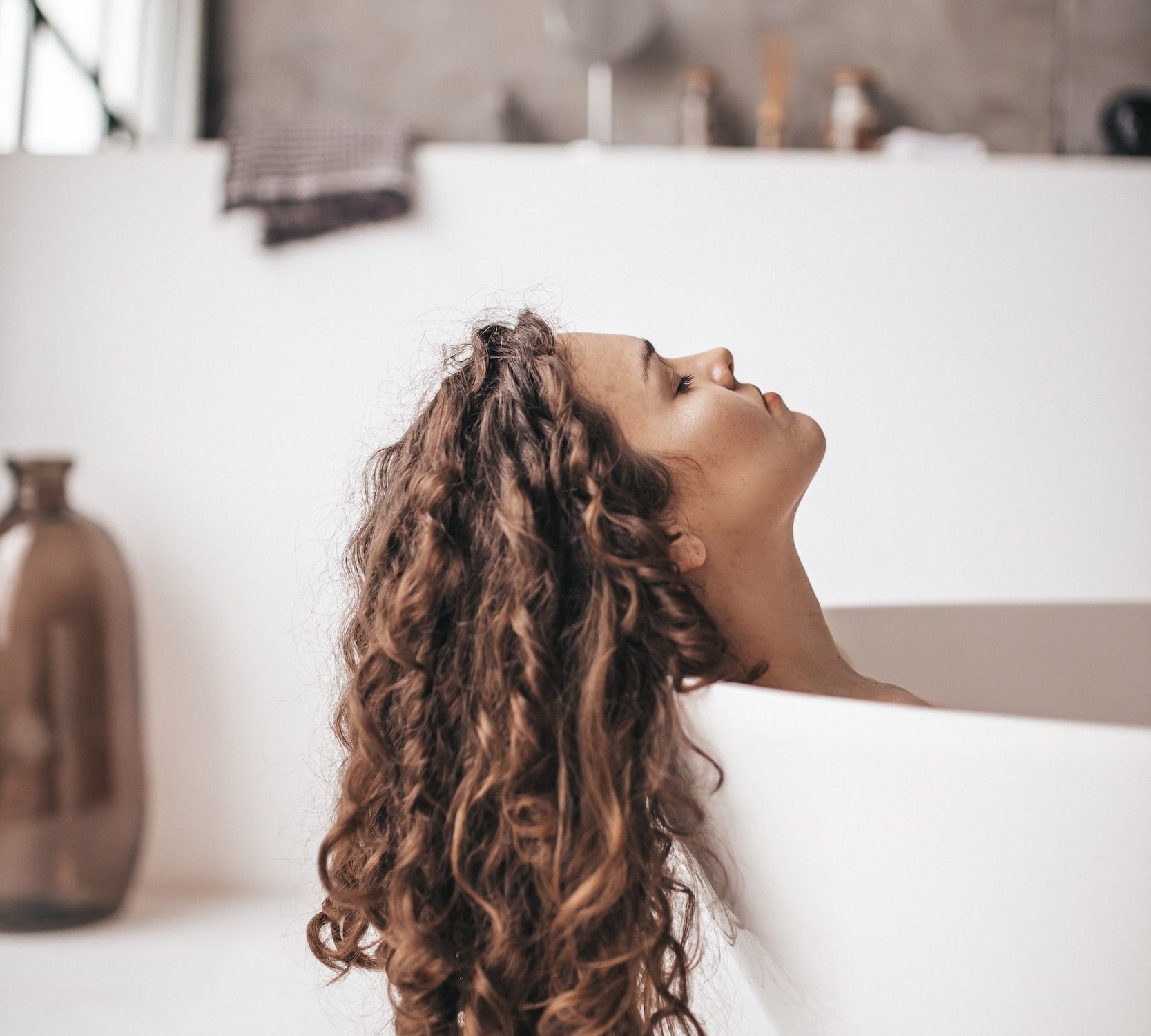 9 Self-Soothing Micro-Practices for Anxiety We know that many of you have made the switch from coffee to cacao to help with anxiety, and it’s not surprising given the effects caffeine can have on the nervous system. In Australia alone, 32.0% of females an